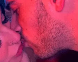 JacquieEtMichelTV – Cô nàng nhân viên văn phòng 27 tuổi đến từ Rennes