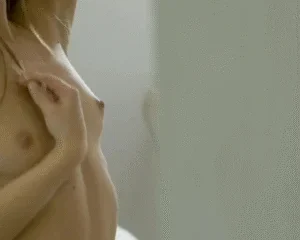 Stunning18 – Chiếc sextoy khó sử dụng